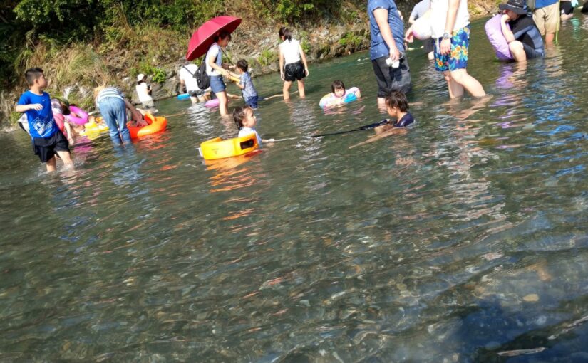 武荖坑風景區，夏日宜蘭玩水、小孩放電、露營烤肉